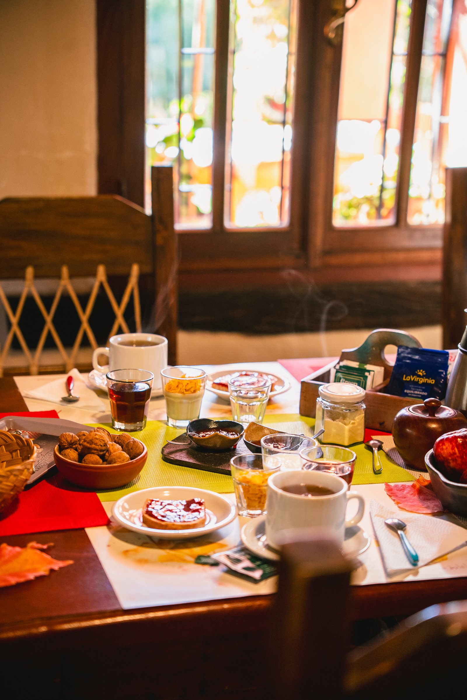 Mermeladas de manzana y ciruela de Oazis Casa Quinta en Posada Inti Watana,
alojamiento con quinta orgánica