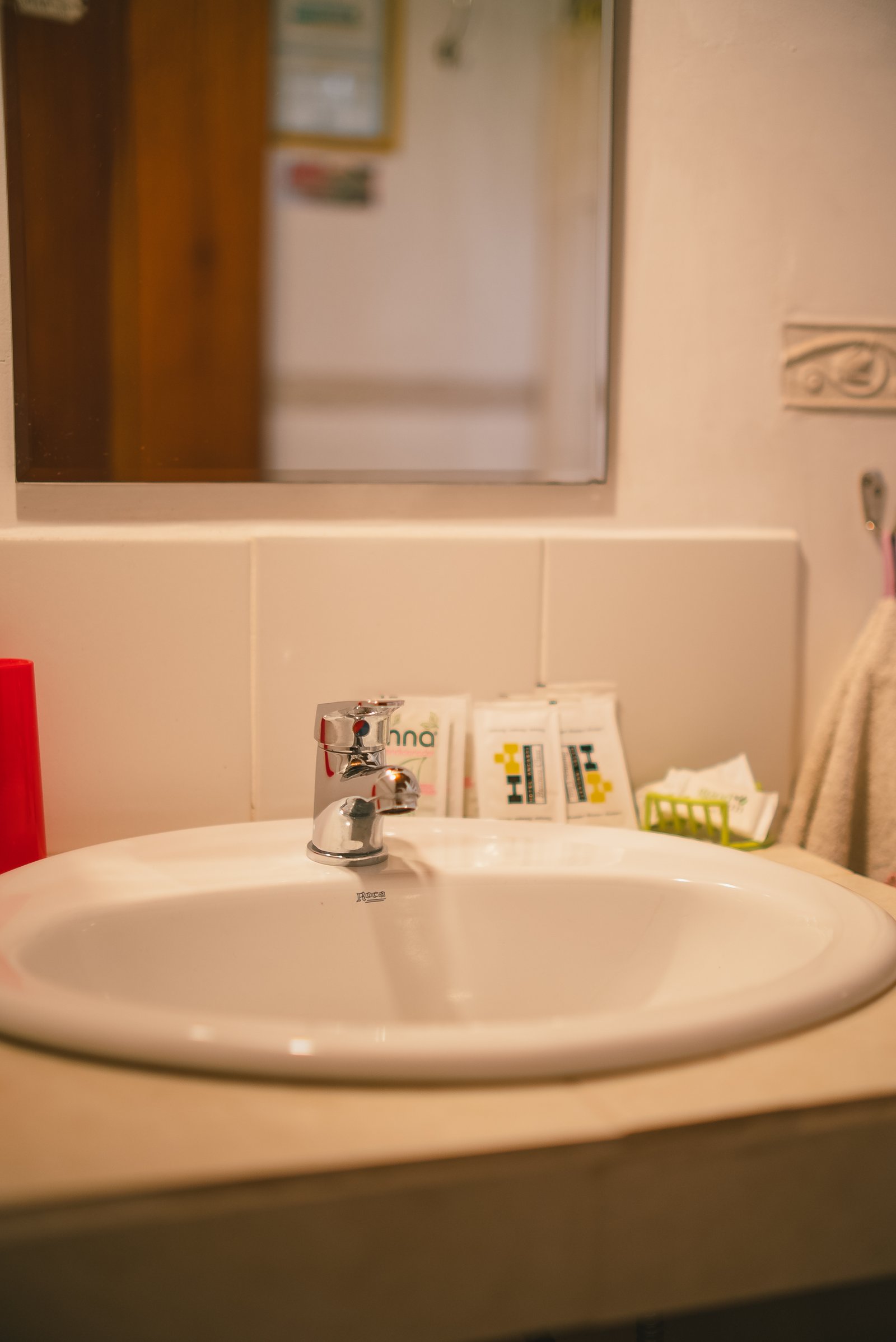 Baño privado en Posada Inti Watana, hotel con amenities en Tafí del Valle